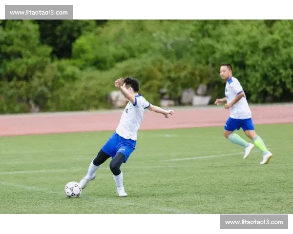 足球联赛官方网站全新上线 全面呈现最新赛事资讯与精彩动态